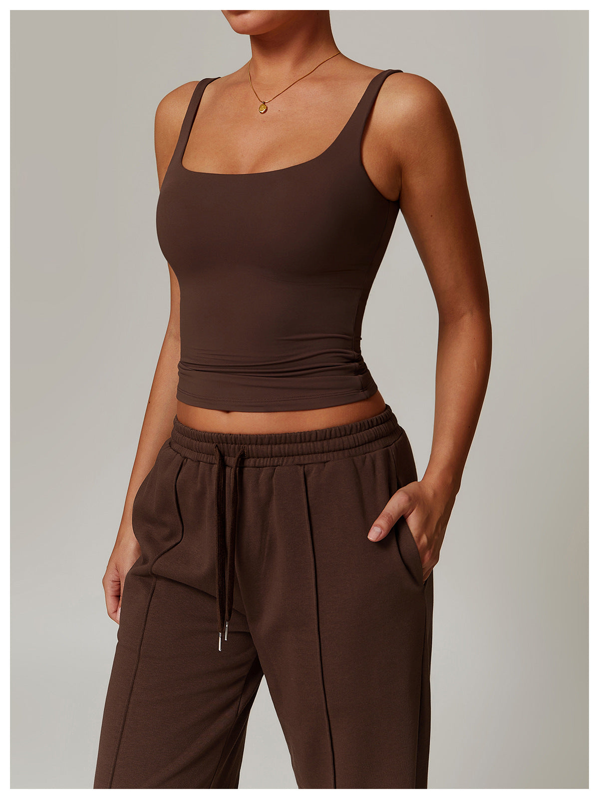 MuscleMuse Elevate Classic Crop Top Dames Square Neck Sporttop Gym en Dagelijks