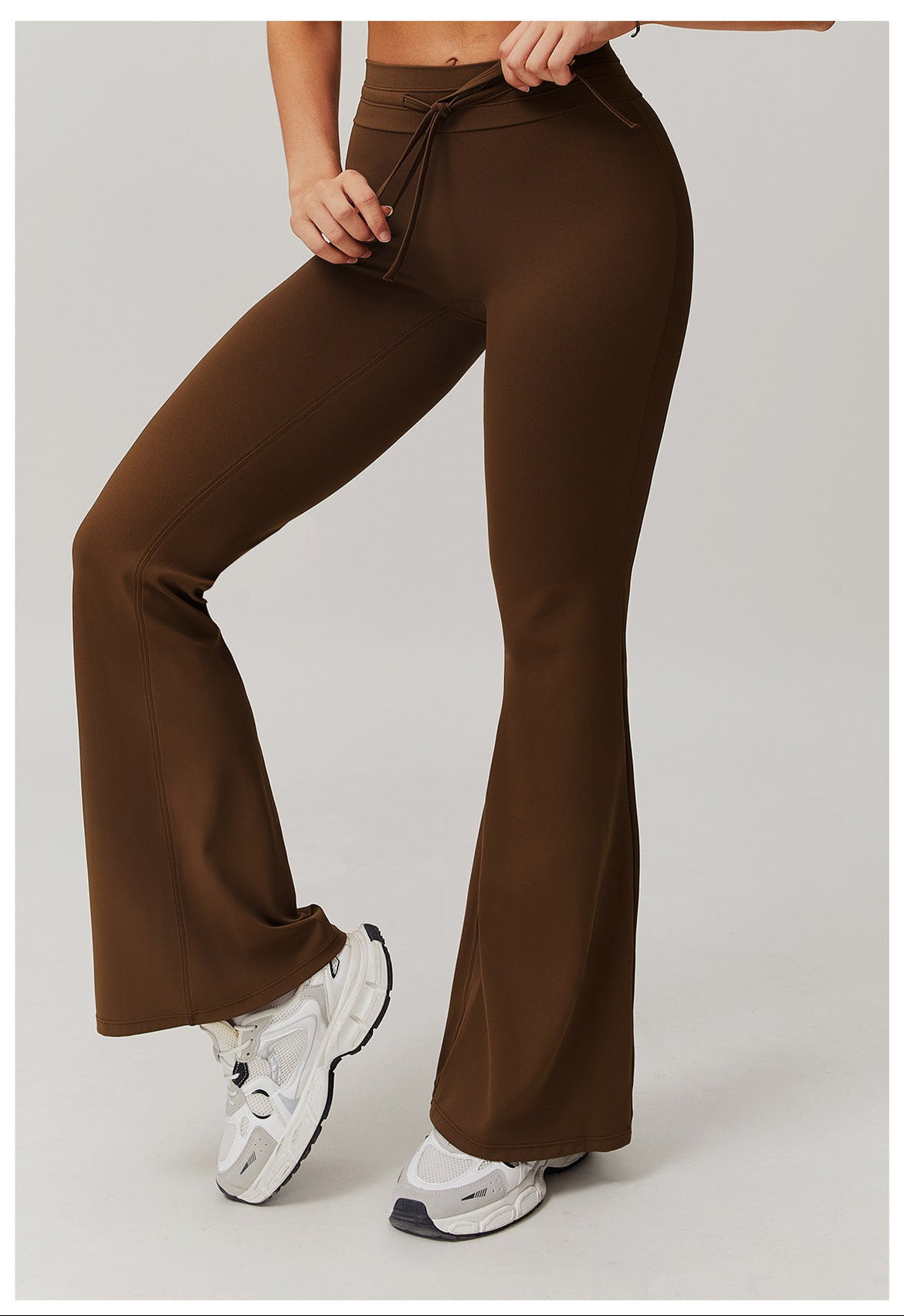 Performance Flared Legging