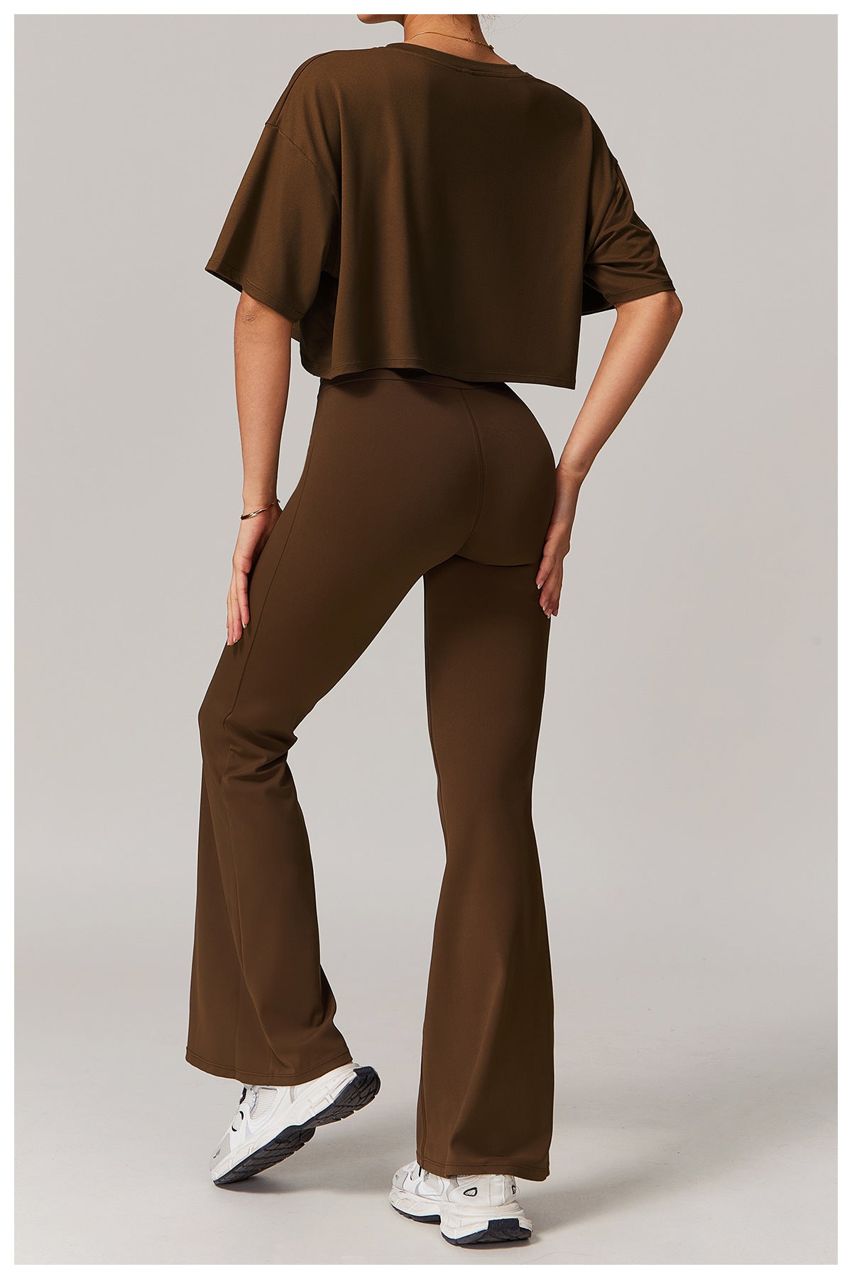 Performance Flared Legging