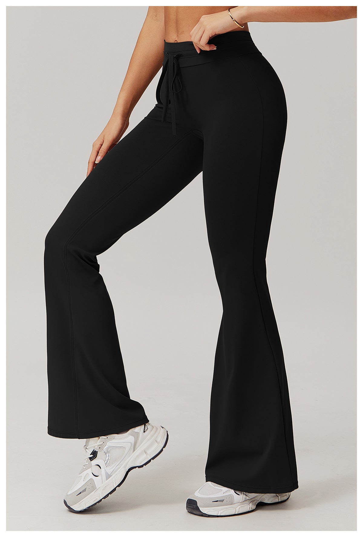 Performance Flared Legging
